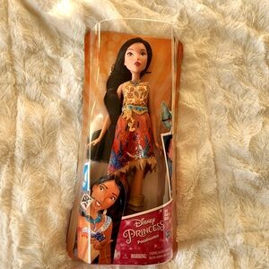BNIB Disney Princess Royal Shimmer Pocahontas Doll